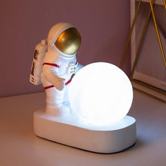 Astronaut Lamp - HOW DO I BUY THIS